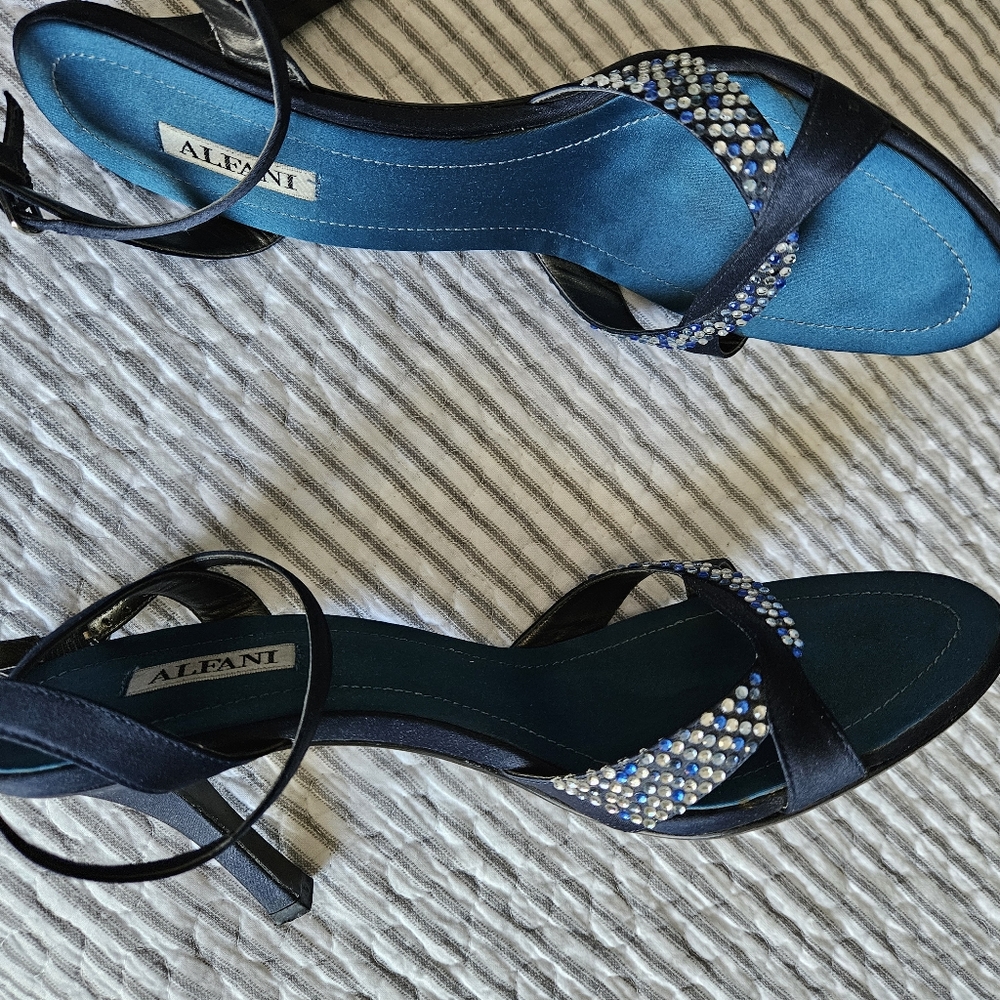 EUC Alfani heels - Picture 5 of 5